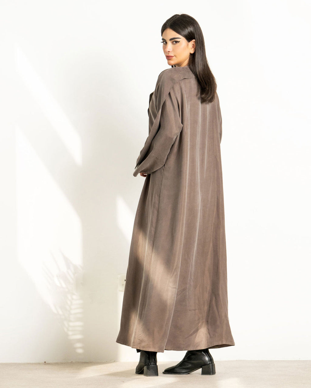 Monochromatic Abaya - Beige