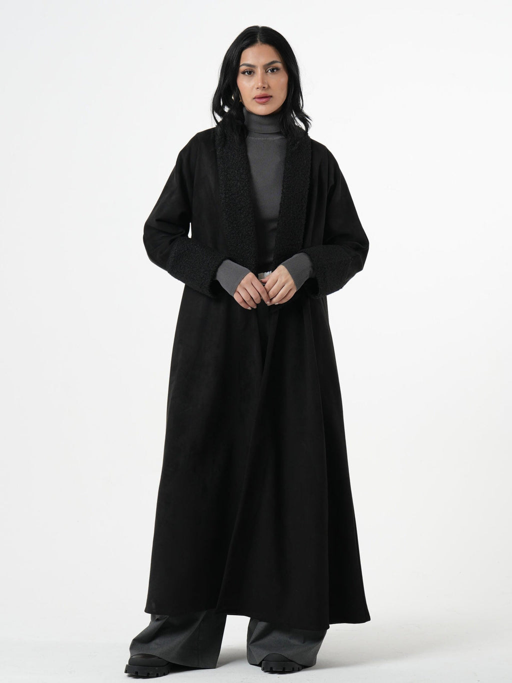 Winter abaya with curly fur