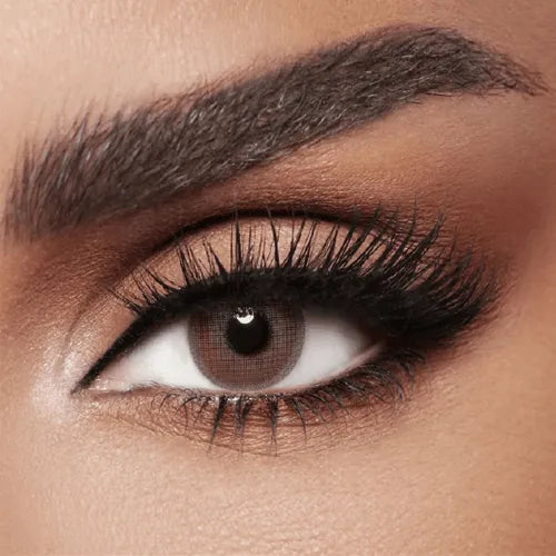 Colored contact lenses from Diva - Truffle